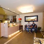 Krakonos Hotel 3*