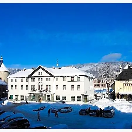 Krakonos Hotel 3*