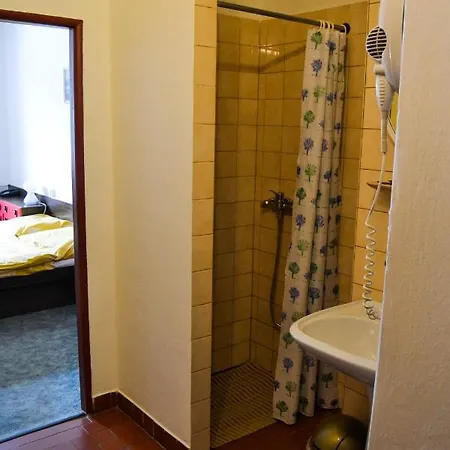 Krakonos Hotel 3*