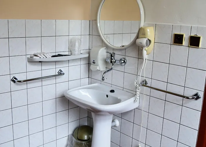 Krakonos Hotel 3*