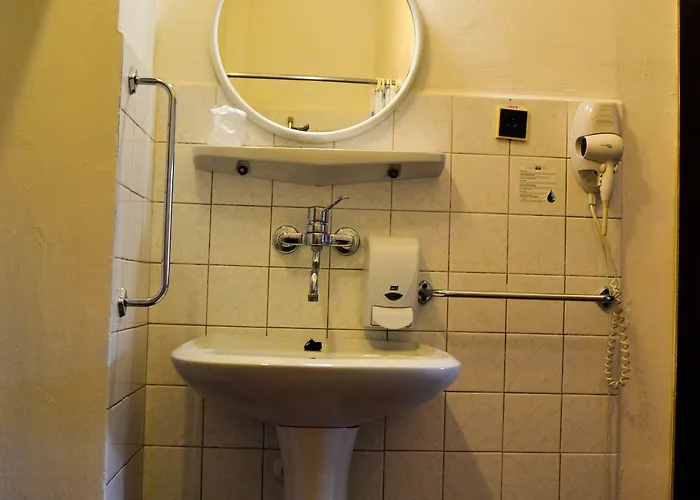 Krakonos Hotell